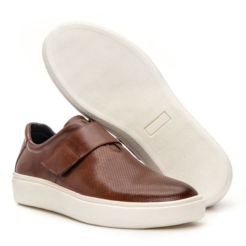 TENIS CASUAL 5002 WHISKY